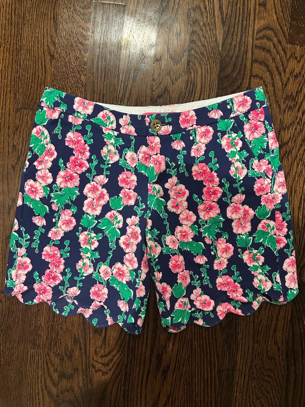 Blue Lilly Pulitzer Shorts with Pink Floral Design - Size 2